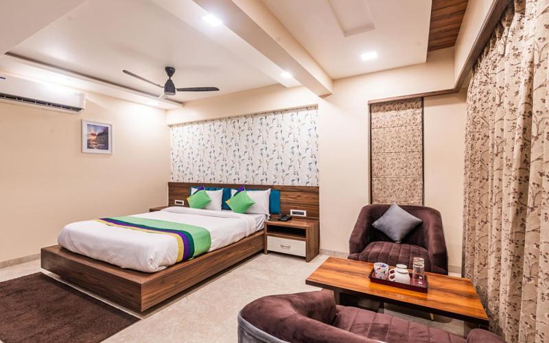 Lemon Wood Suites Poona Buitenkant foto
