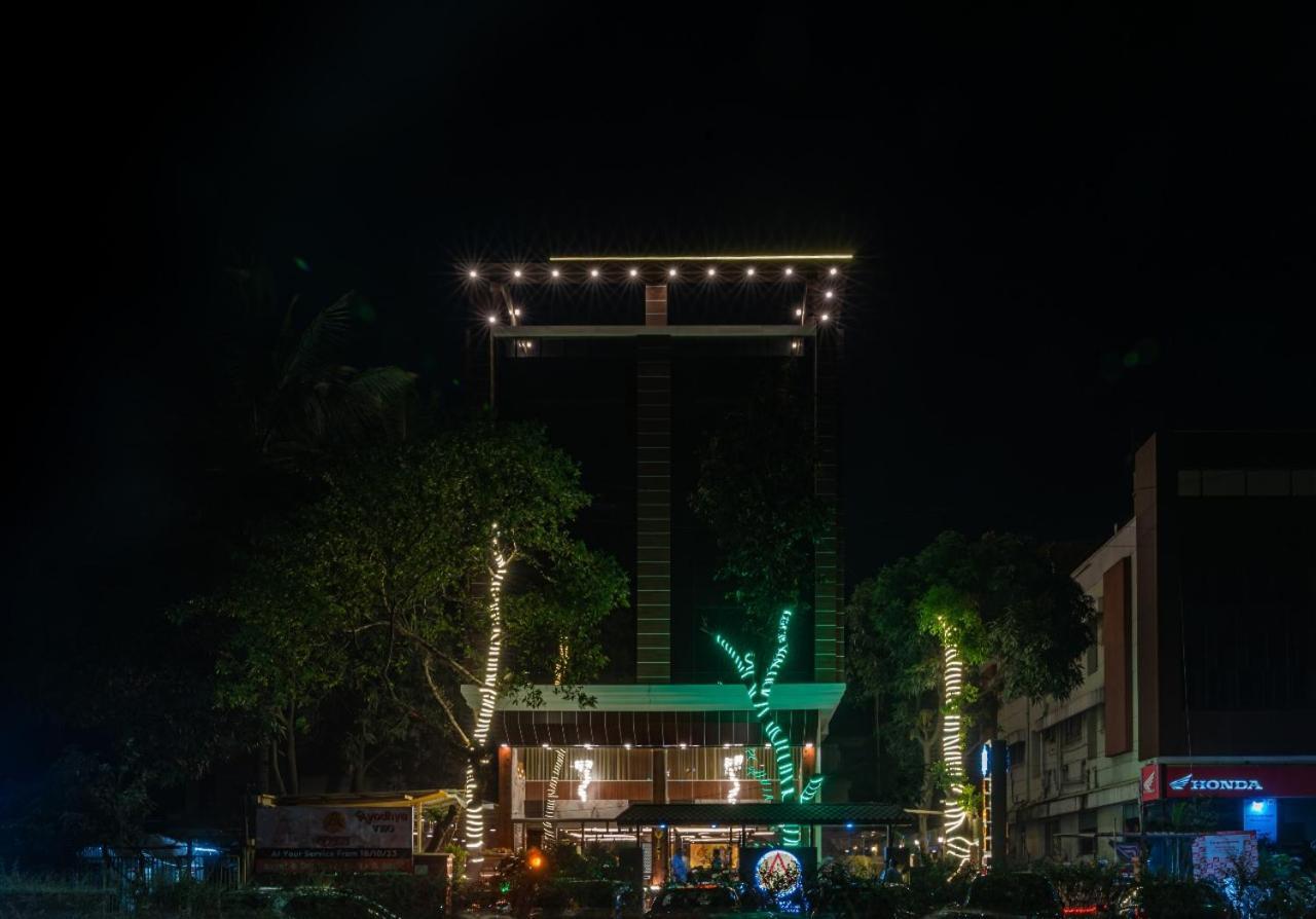 Lemon Wood Suites Poona Buitenkant foto